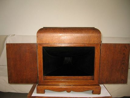 EMG Gramophone PEDESTAL MODEL